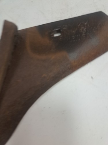VINTAGE Avery Ky  PLOW POINT 