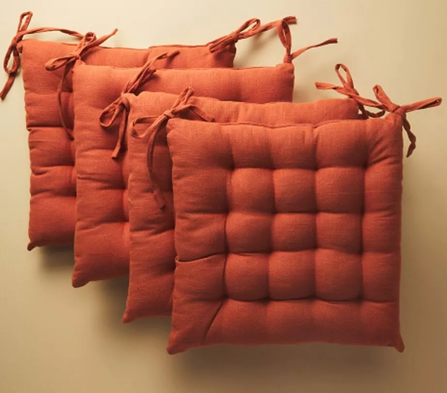 17 x online 17 chair pads