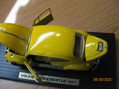 1/18 1967 VOLKSWAGEN VW BEETLE IN YELLOW BY YATMING ROAD