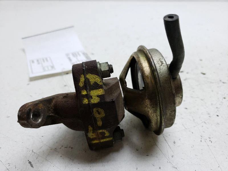 Nissan Altima 1996 válvula EGR OEM 14710-4E801 Foto 3 de 4