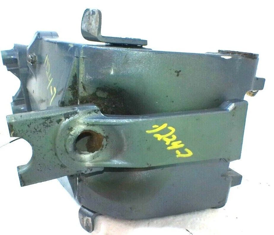 Soporte giratorio Yamaha 6H1-43311-02-4D '04-09 60-90hp Foto 4 de 4