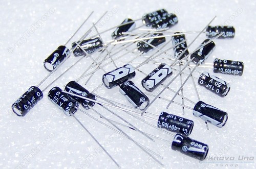 Condensatore Elettrolitico 1uF 50V 105°C Radiale 5x11mm (4 pezzi Condensatore Elettrolitico 1uF 50V 105°C Radiale 5x11mm (4 pezzi