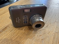 Nikon COOLPIX L2 6.0MP Digital Camera Silver working tested