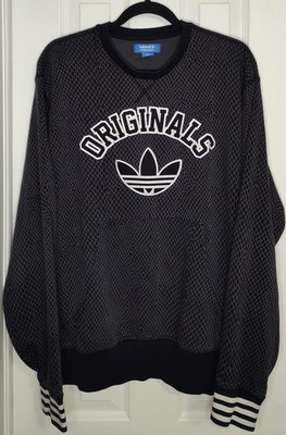 Gray and Black textured Adidas Originals sweatshirt Large (000010)