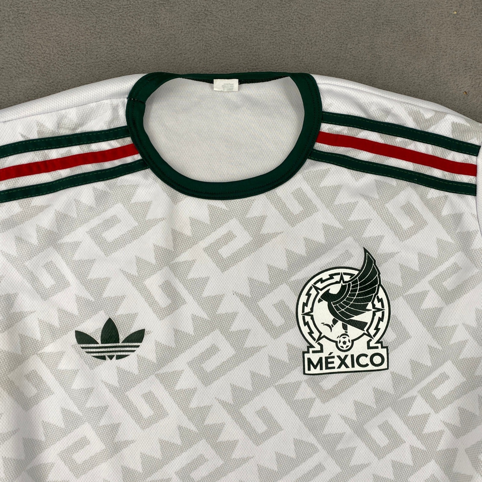 Mexico National Team Soccer Jersey White Aztec Print Trefoil Logo Mens Medium view 2