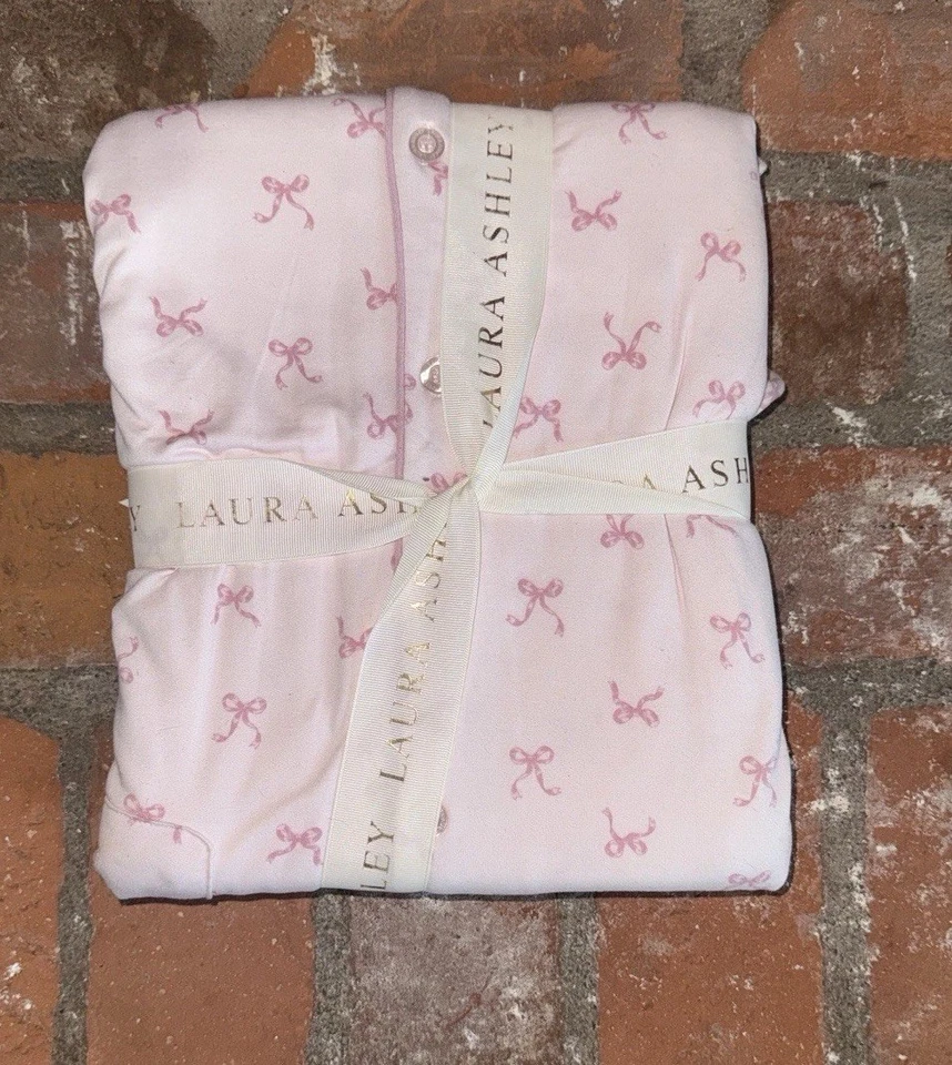 Laura Ashley Women's Pink Pajama Top & Pant Gift Set Size XL - Image 2 of 4