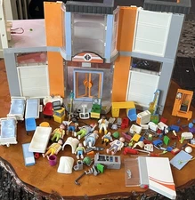 Playmobil City Life 70190 - Large Hospital Incomplete- Lots of Accessories 
