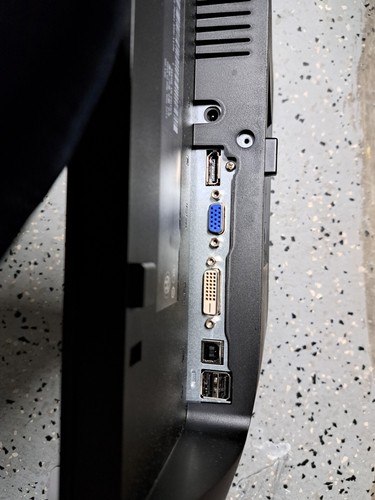 Dell Professional P1913Sb P1913Sf  19" LCD Monitor With Dell Speaker Bar  - Picture 6 of 8