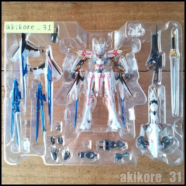 ヴァルキリアス 2枚 This thing encompasses so many thing wrong with Kotobukiya