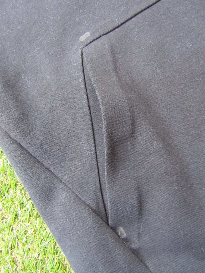 Nike Tech Fleece Crew Neck Sweatshirt with pocket - Size Small Mens - Black, photo 4 of 5