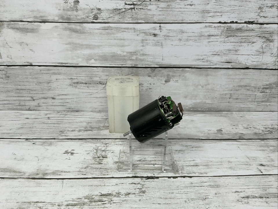 VINTAGE TEAM ORION ELEMENT: 19-TURN / SPEC MODIFIED RC CAR MOTOR -PREOWNED- - Image 2 of 4
