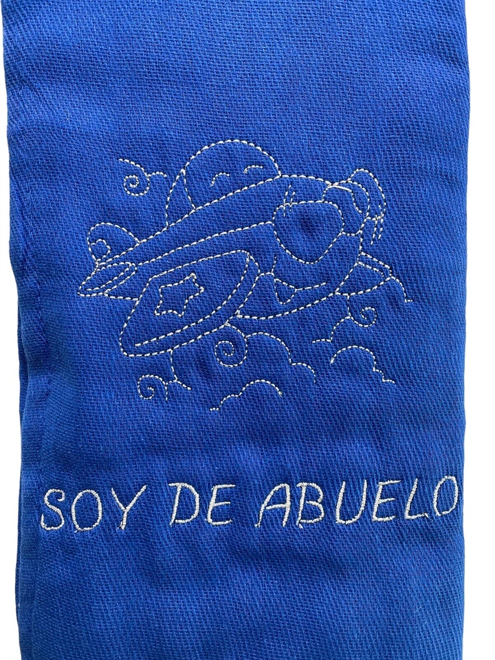 男宝宝蓝色Burp布2件套蓝色火车和飞机手工钩针装饰 — 第 2/4 张图片