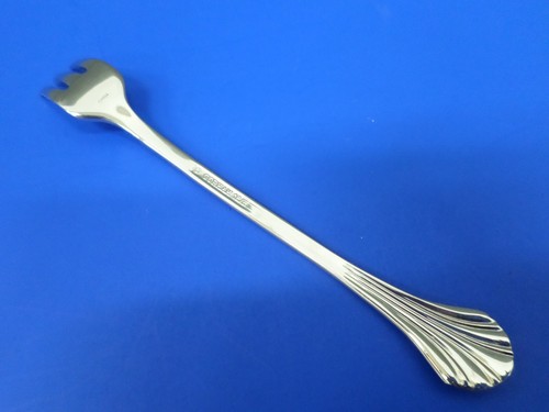 7 - Gorham GRANDE QUINTETTE Glossy 18/8 Stainless Flatware 5 5/8" COCKTAIL FORKS - Picture 7 of 8