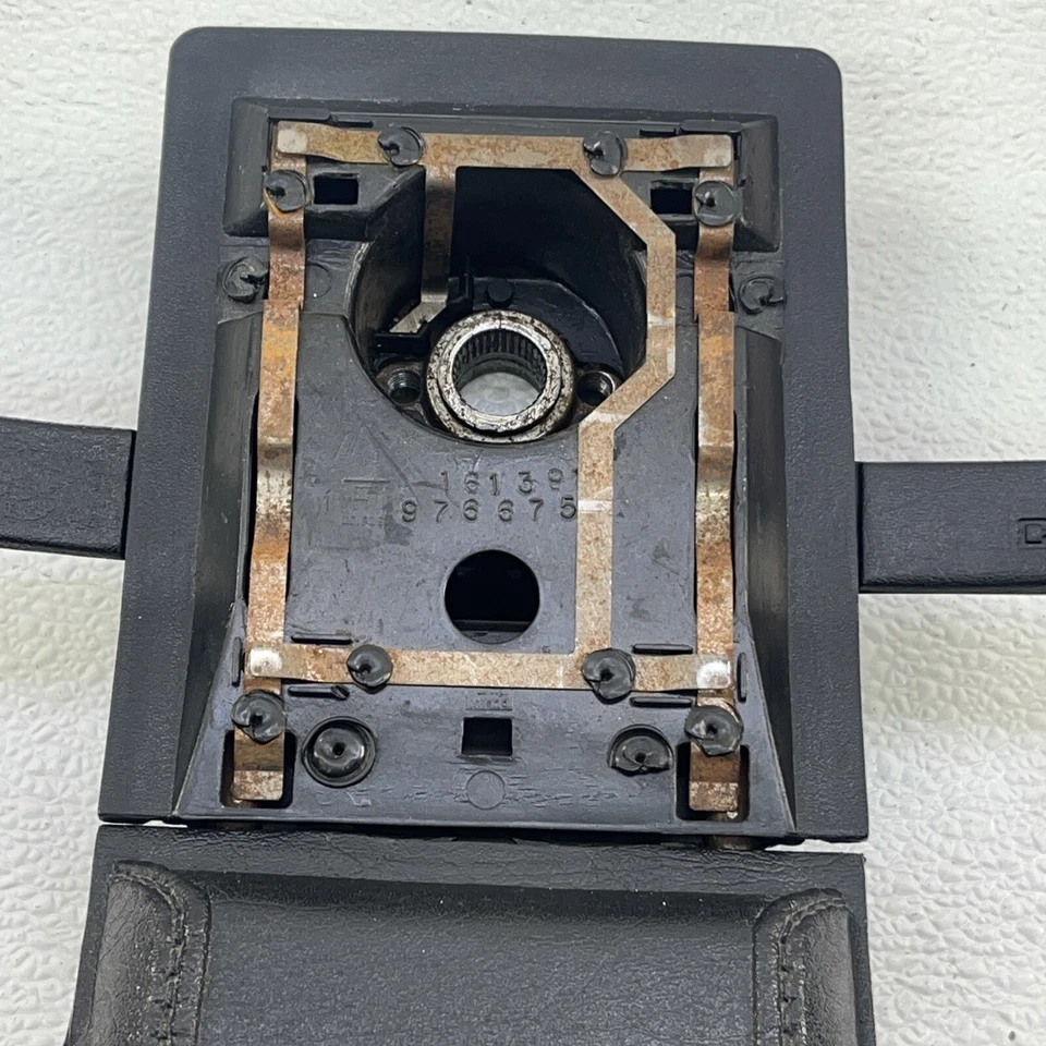 Chevrolet Camaro 1982-1992 volante original de fábrica GM cuero negro OEM Foto 2 de 4