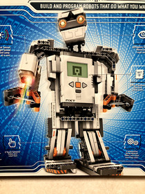 LEGO Mindstorms NXT 2.0 - 8547 pre-owned 100% complete and working