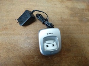 ECX550-OEM-UNIDEN-CHARGING-CRADLE-BASE-STAND-WITH-ADAPTER-FOR-DXAI5588-C5-7