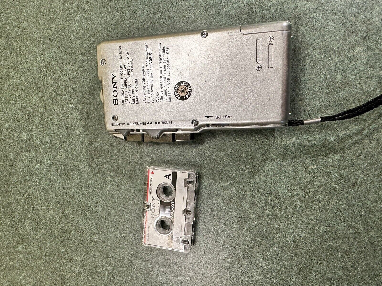 Sony Voice Recorder Clear Voice Plus VOR M670V MicrocassetteCorder