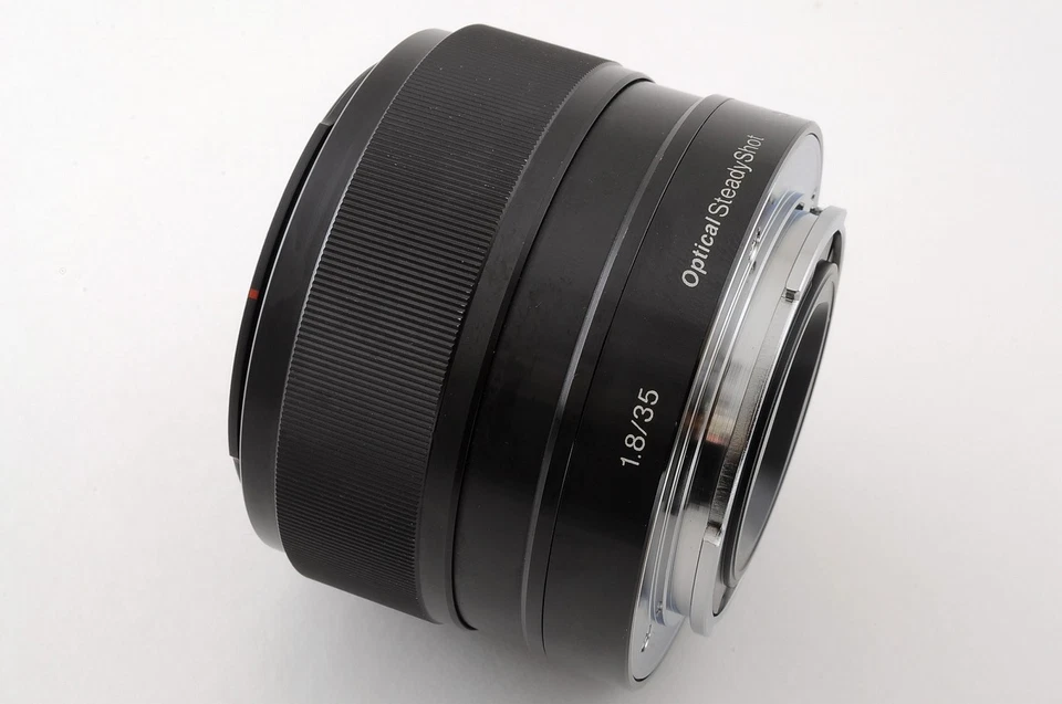 SONY 35mm F/1.8 OSS Lens SEL35F18 for SONY E Mount w/Hood -Near Mint- - Image 4 of 4