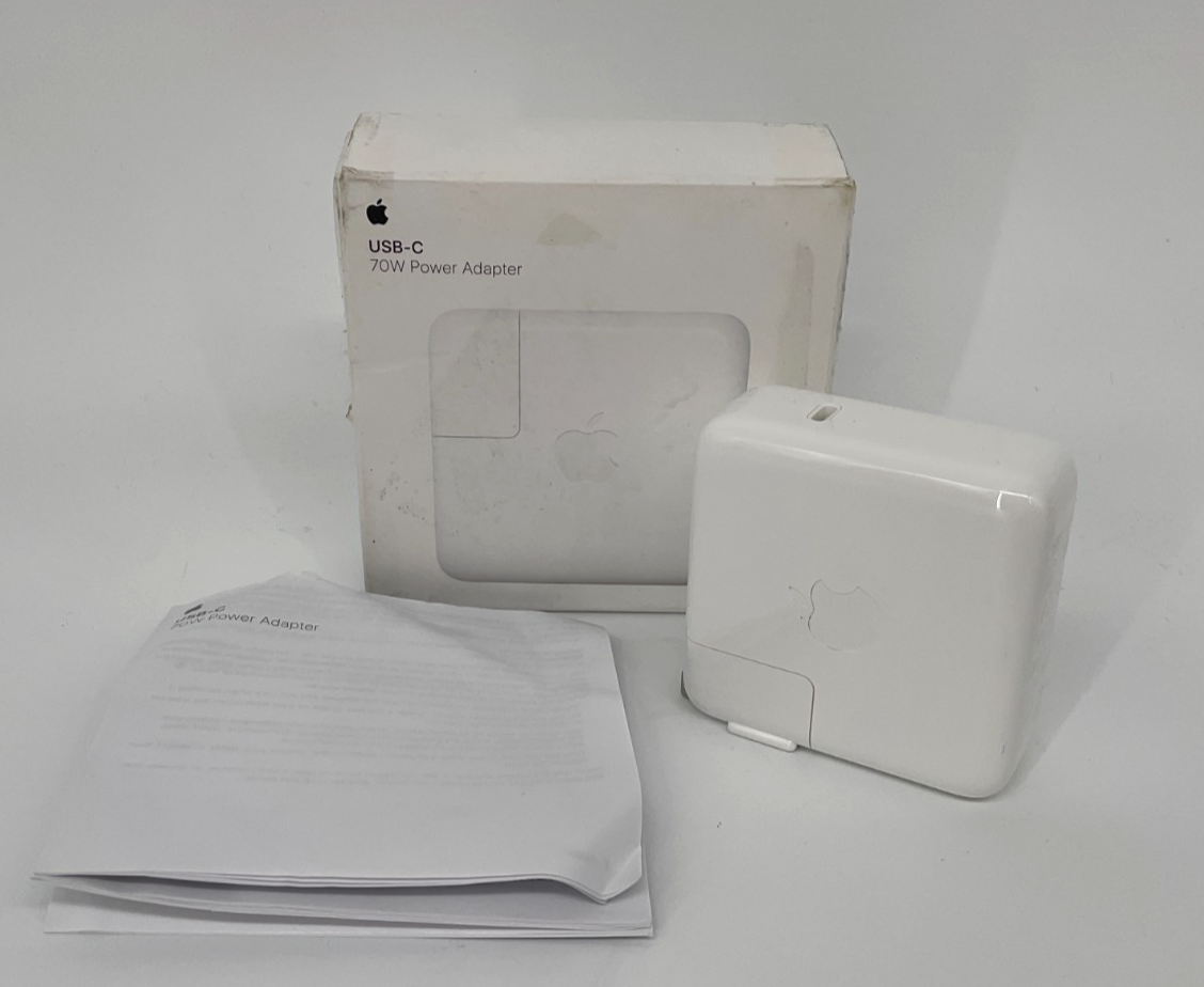 Apple MacBook USB-C AC Adapter 70 watt MXN53AM/A