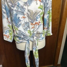 Signature studio woman’s tie in front button down back blouse size M