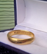 22ct Gold Wedding Ring Band  Antique  hallmark  1925 Birmingham    size N