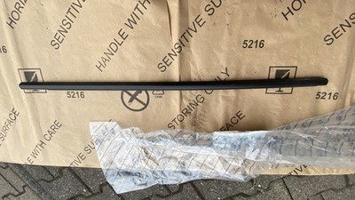 Hyundai I10 21-25 Front Right Driver Side Door Window Glass Sill Trim 82220K7000