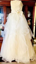 NWT “White By Vera Wang” Ivory Lace &.Tulle Wedding Dress Gown Size 10 VW351065