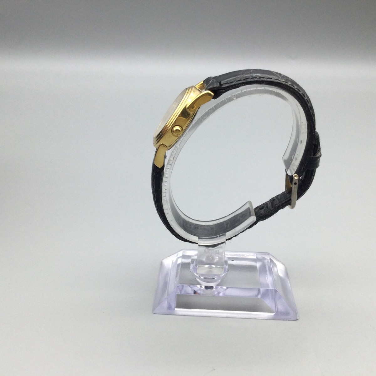VTG women\'s 27mm Gold Tone Guess Watch,, MOP Face, Black Leather Band GUESS W20015L1 Women main image 4