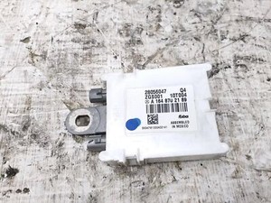 MERCEDES-BENZ M W164 Antennenverstärker  A1648702189 5.46 Benzin 285kw 27713867