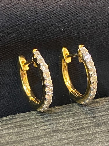 Pave 0.36 Cts Round Brilliant Cut Diamonds Petite Hoop Earrings In 750 18K Gold - Picture 9 of 12