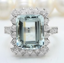 5.60 Carat Natural Blue Aquamarine and Diamonds in 14K Solid White Gold Ring