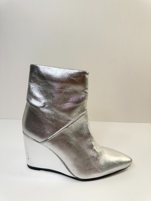 C27. Seychelles Only Girl Pointed Toe Wedge Booties Silver Leather-US 7.5