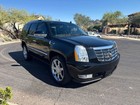 2011 Cadillac Escalade Premium Luxurious AWD, Sunroof, Leather Seats, Super