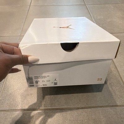 Jordan Air Jordan 1 Mid White Gray Colorblock women Athletic Sneaker 869472-113
