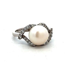 Designer 925 Sterling Silver 10mm Pearl Cubic Zirconia Pave Accented Size 7 Ring