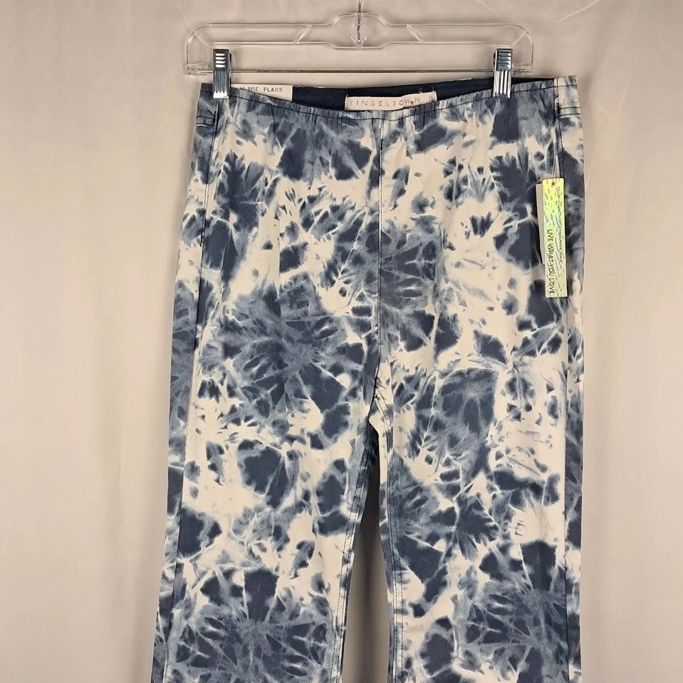 TINSELTOWN 11/30 Hi-Rise Flare Leg Jeans Pull-On Cloud Bleach Tie-Dye Raw Hem - Image 3 of 4