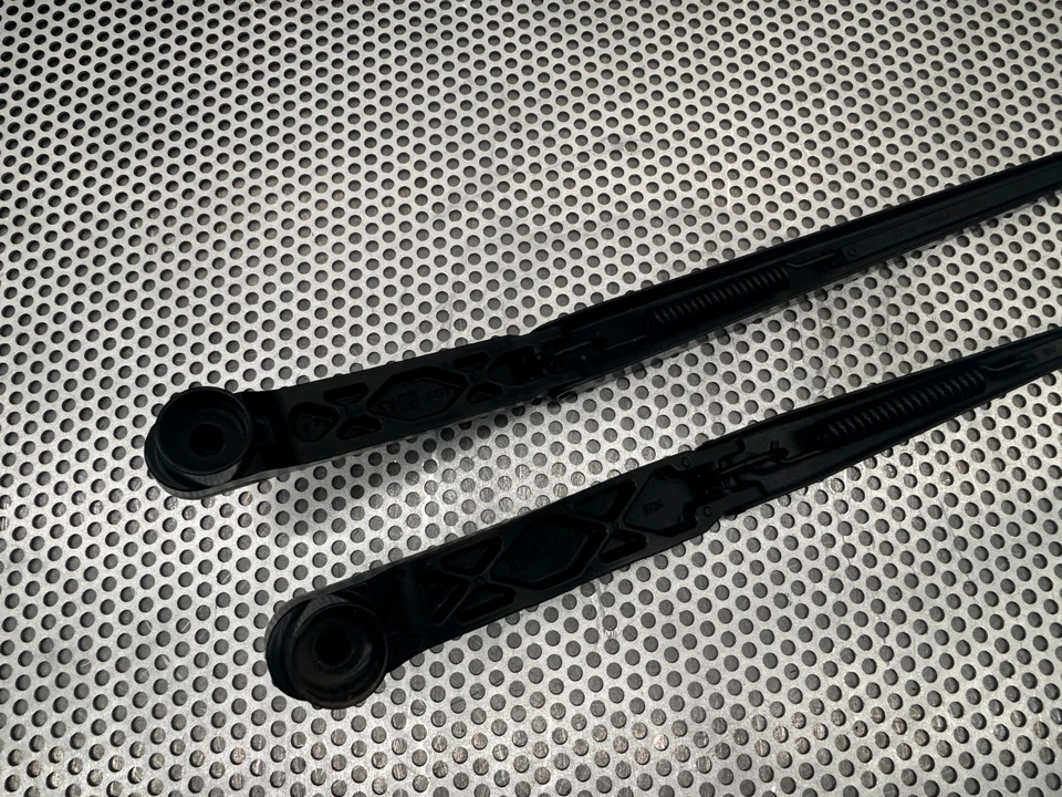 Juego de brazos limpiaparabrisas Subaru WRX STI 2015-2019 lado izquierdo + derecho genuino OEM Foto 3 de 4