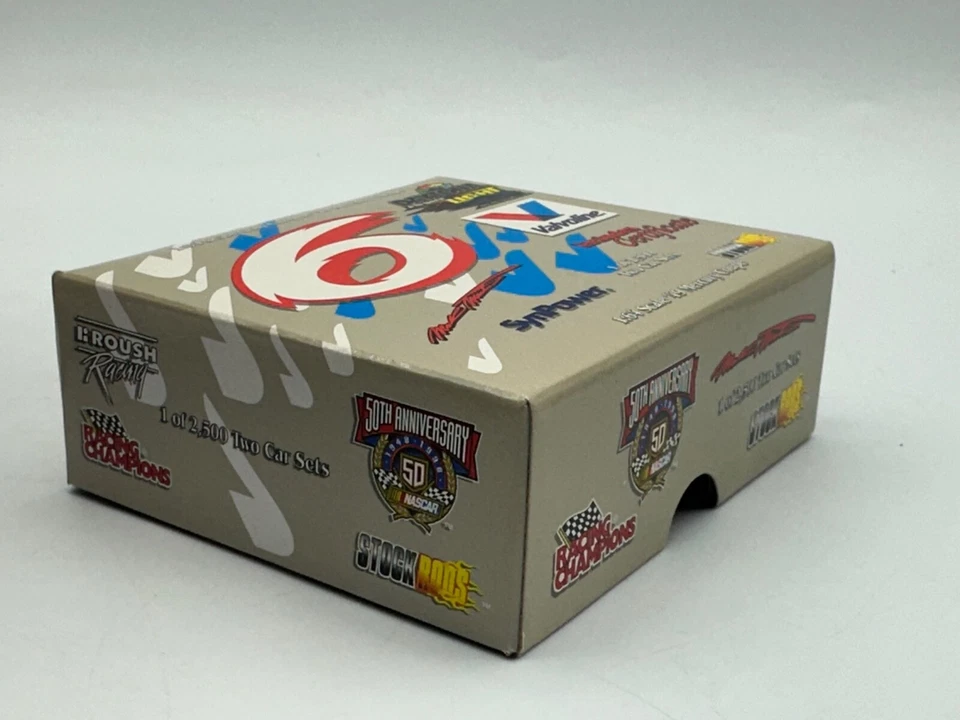 Juego de 2 Mercury 1949 cupé Valvoline Racing, 1:64, nuevo en caja Foto 3 de 4