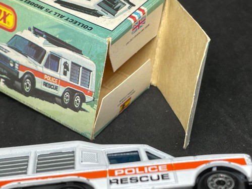 Matchbox Superfast MB57 E1 Carmichael Rescue Vehicle in Ex. L Box MIB - Picture 8 of 8