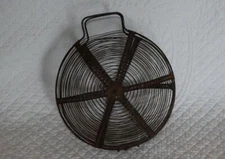 UNUSUAL ANTIQUE WIRE SALAD BASKET ~ RARE SHAPE ~ VINTAGE LETTUCE PRIMITIVE