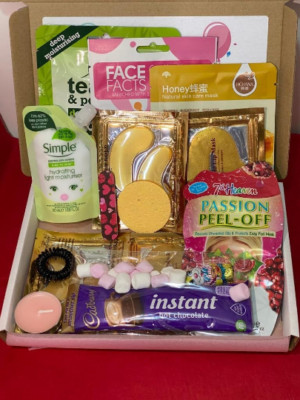 Personalisierter Korb Verwöhnen zum Geburtstag Spa Selbstpflege Geschenkbox alle Anlässe