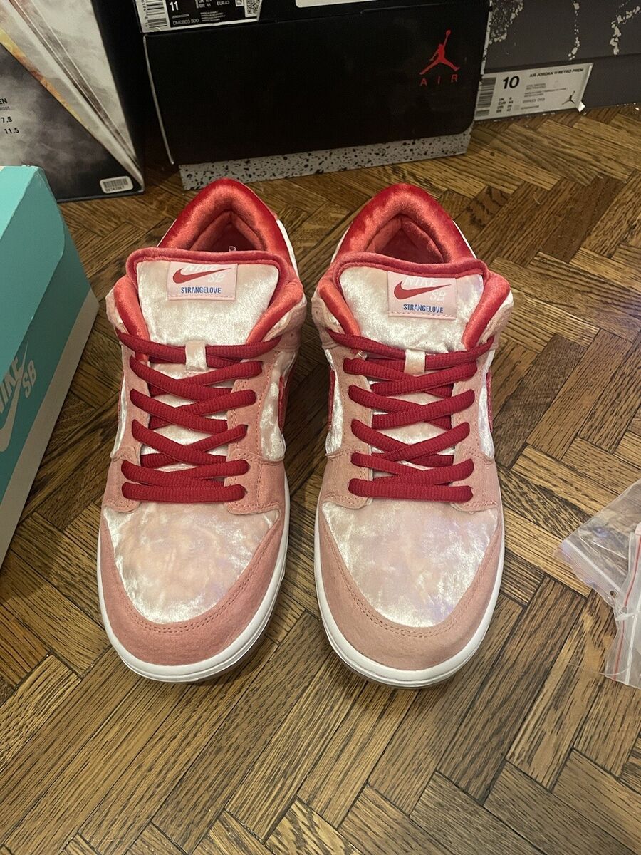Size 9.5 - Nike Dunk Low SB x StrangeLove Valentines Day Size 9.5 - Nike Dunk Low SB x StrangeLove Valentines Day