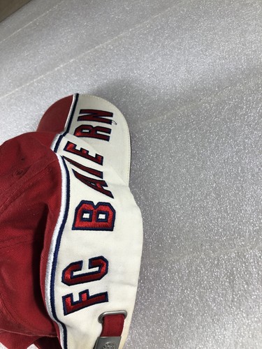 Cappello Vintage FC Bayern Monaco Rosso Merch Ufficiale Regolabile Calcio Premier League Berretto - Foto 5 di 7