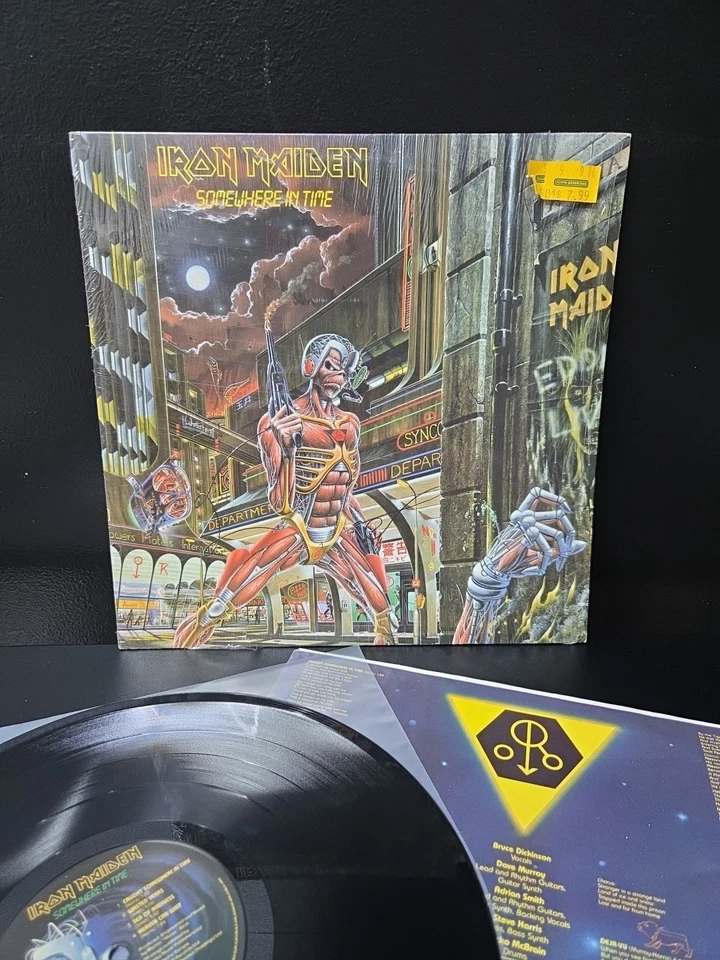 Iron Maidem Somewhere In Time Lp Vinyl 1st 'Sterling' Press Shrink/Insert NM- Foto 2 de 4