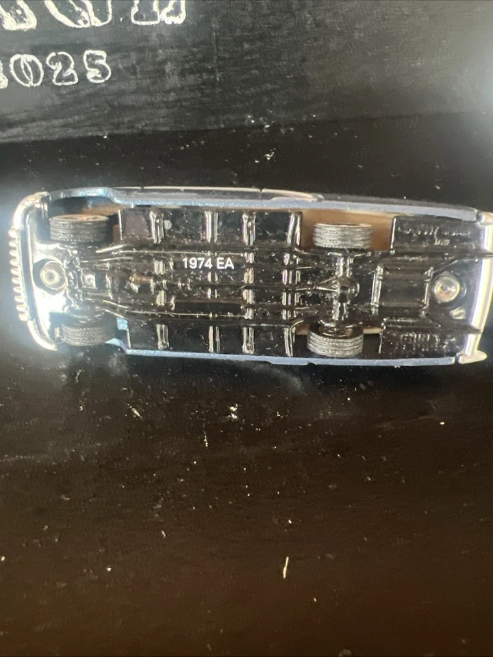 RARO '50 Buick HOT WHEELS LARRY WOOD'S 35 ANIVERSARIO Real Riders OBJETIVO 1950 Foto 3 de 4