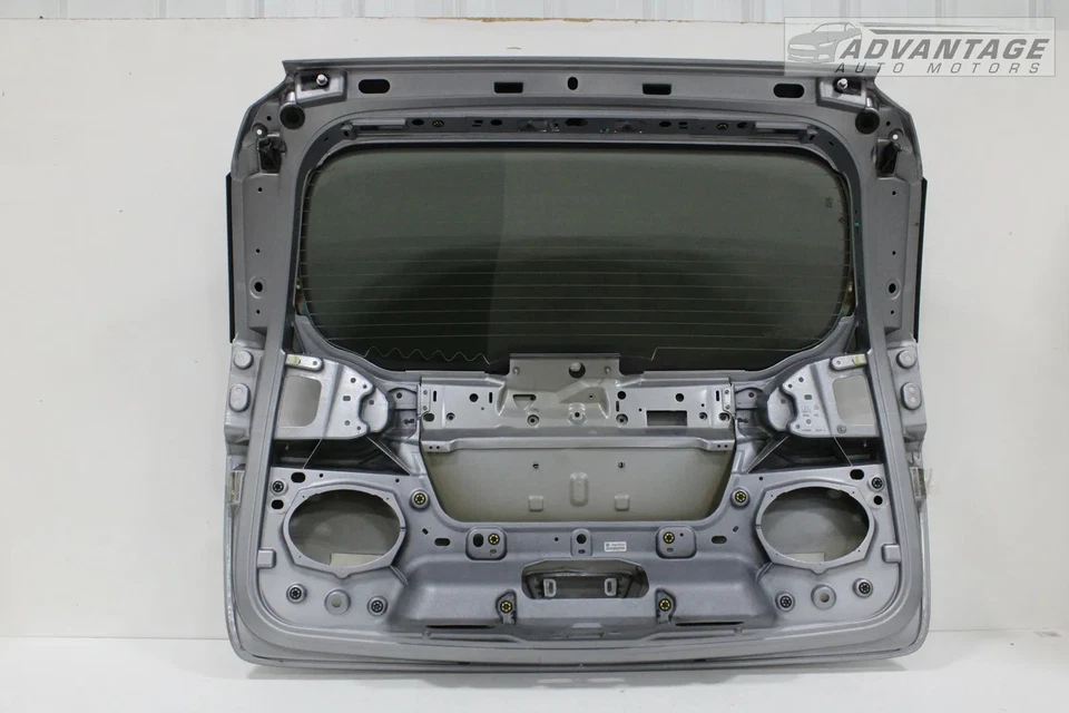 2017-2025 CHRYSLER PACIFICA TAILGATE LIFTGATE BACK DOOR SHELL COVER PANEL OEM - Imagem 2 de 4