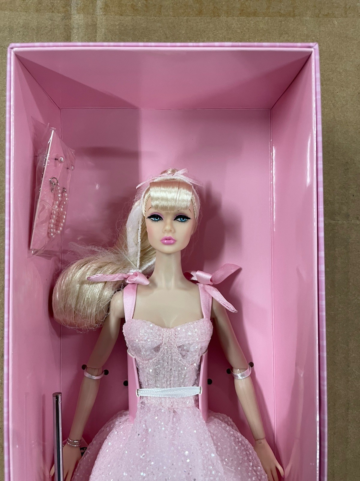 INTEGRITYTOYS= Cupcake Poppy Parker Sweet 16th Exclusive-DRESSED DOLL-NRFB.