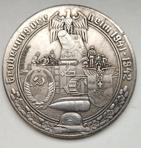 WW2 Conquest of Crimea 1941-1942  German Military Table desk medal