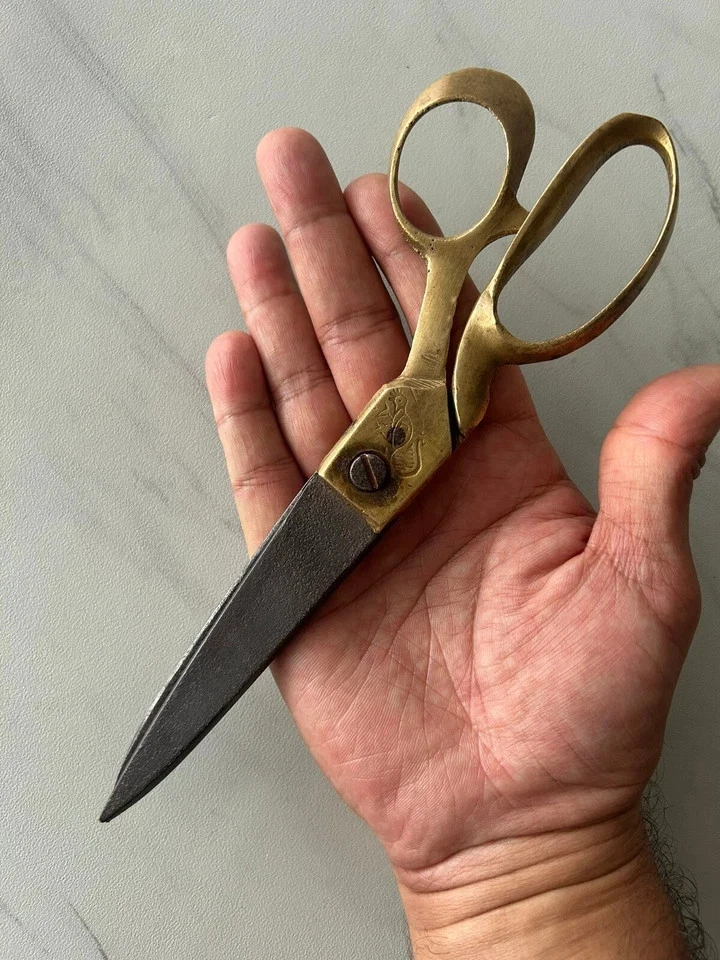 Vintage Original Handcrafted Brass Iron Tailor Scissors 9” Collectable - Image 4 of 4