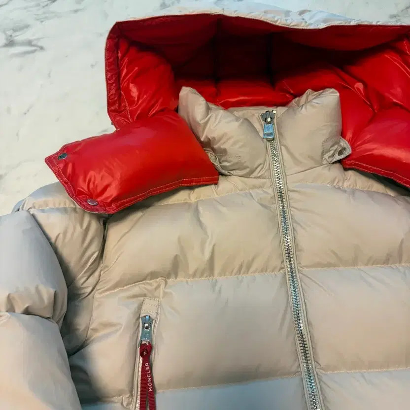 Moncler Ivory Women's Padded Down Coat Size 55-66 thumbnail 3